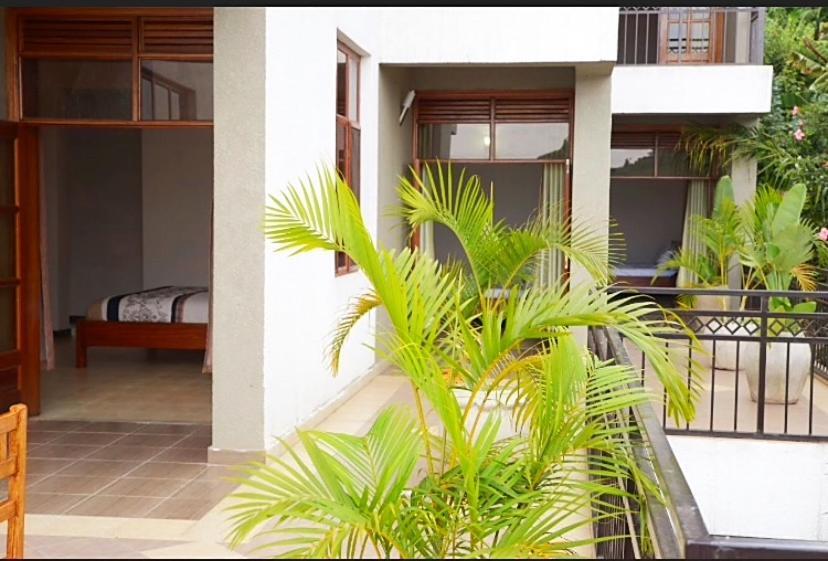 גיסני Asante Hotel מראה חיצוני תמונה