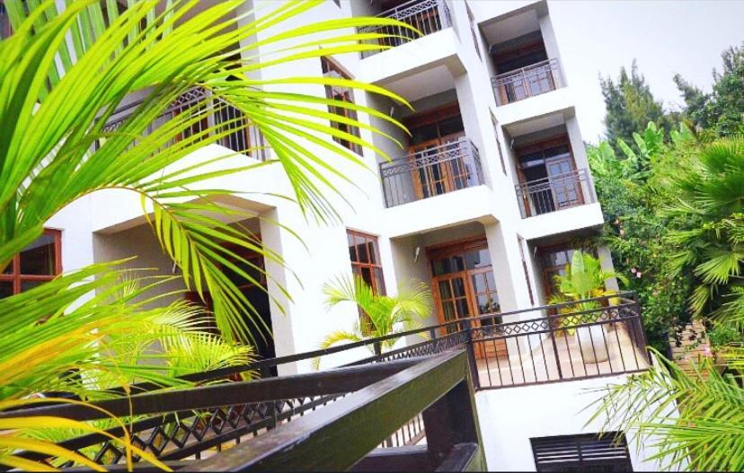 גיסני Asante Hotel מראה חיצוני תמונה